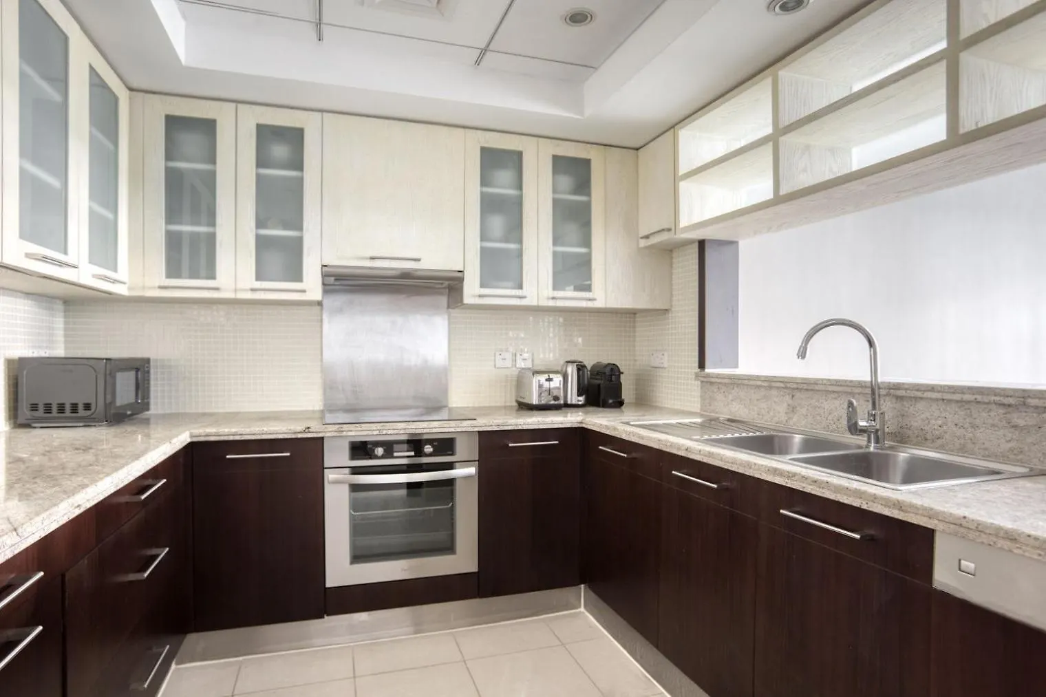 Blueground Boulevard Central Pool Gym Dxb-1179 Apartment Dubai